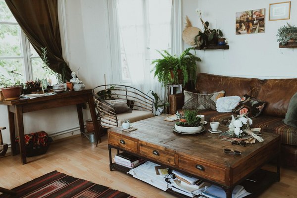 Quelles tendances actuelles influencent la décoration intérieure?